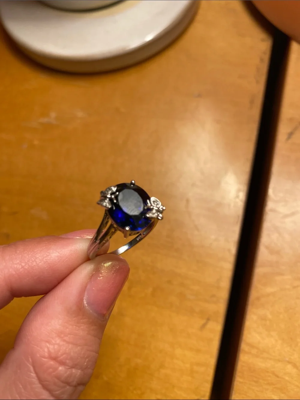 Elegant 10k White Gold Statement Ring Oval Sapphire Solitaire Butterfly Accents - Picture 4 of 6
